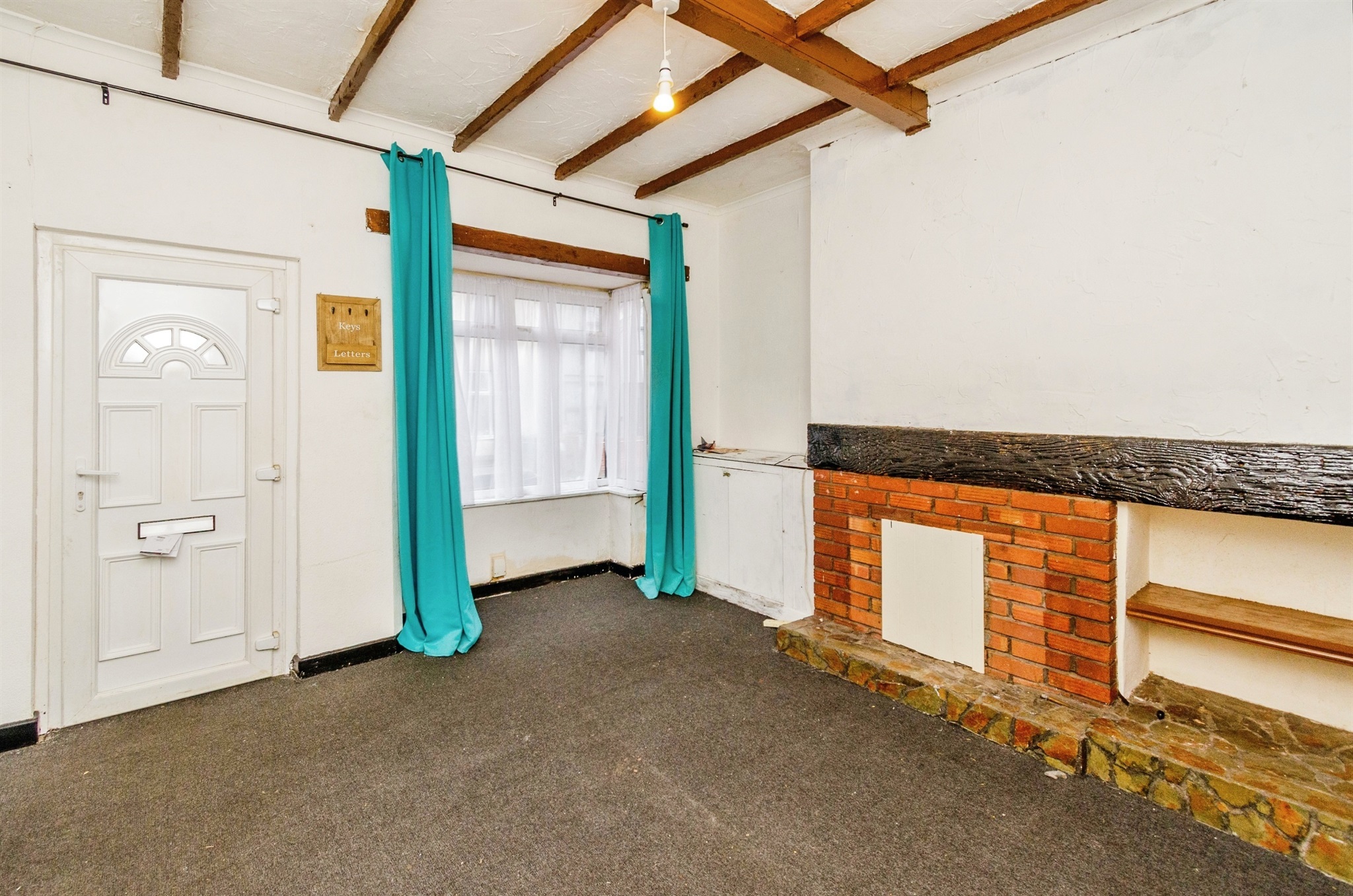 3 bed End of Terrace