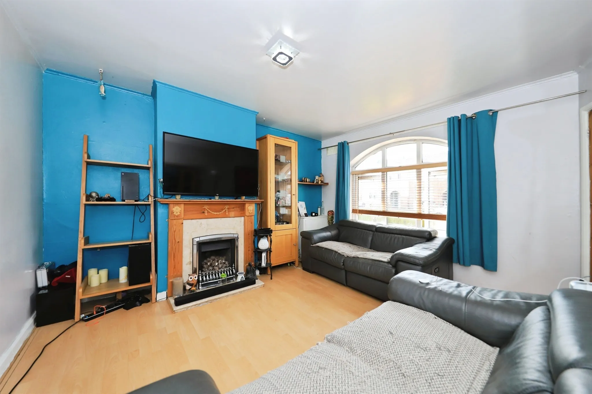 2 bed End of Terrace