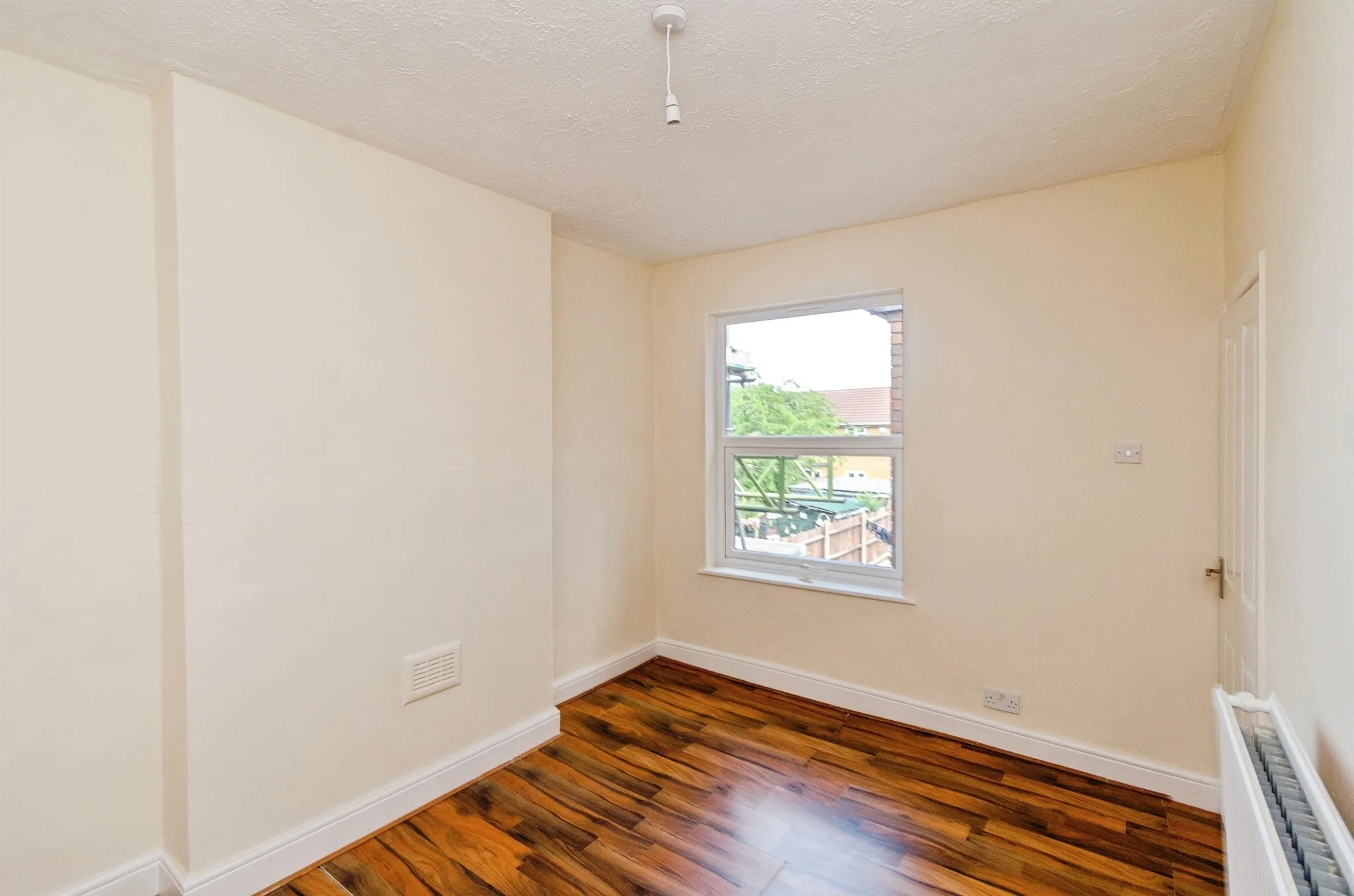 2 bed Terraced