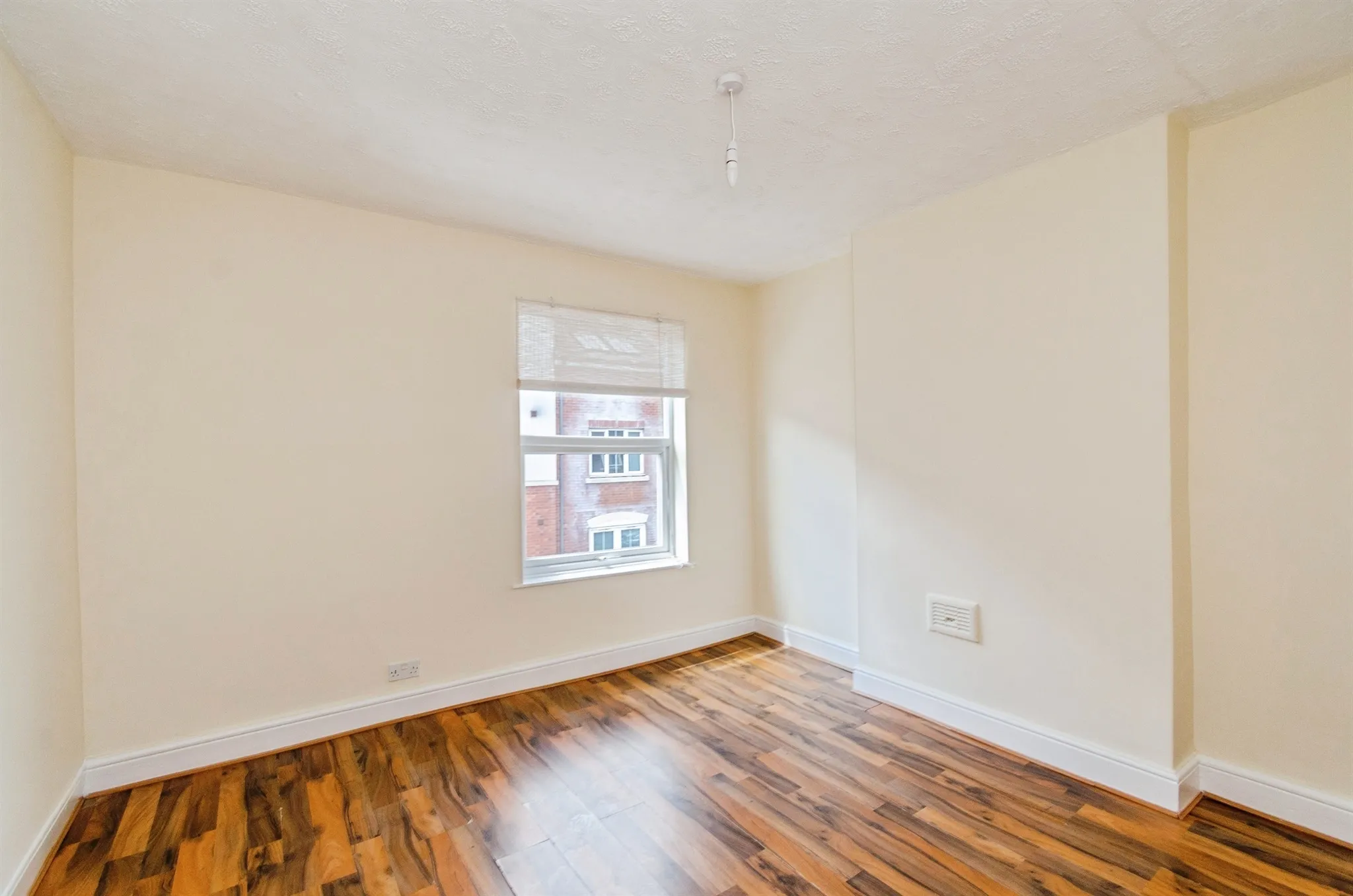 2 bed Terraced
