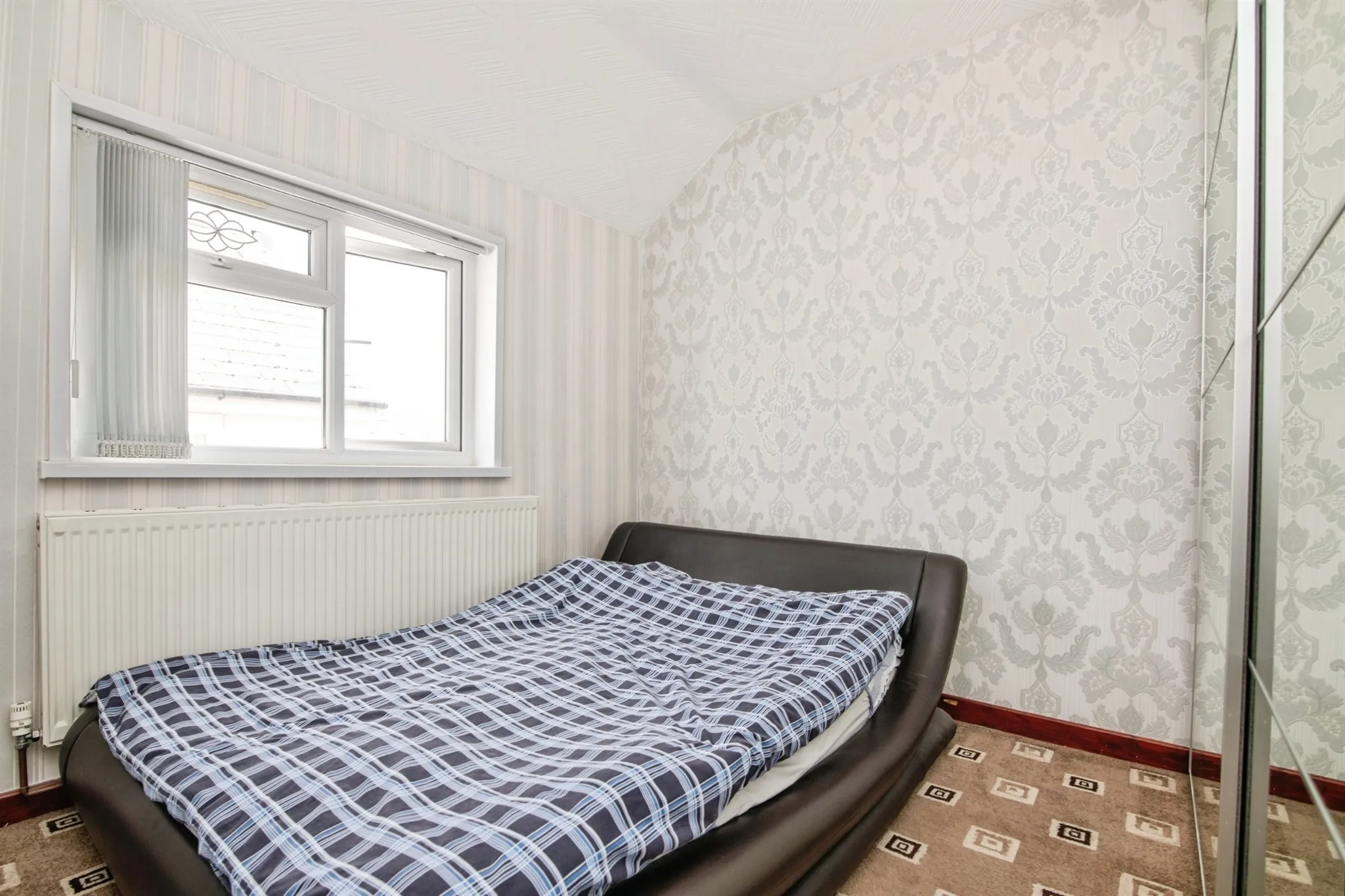 3 bed Terraced