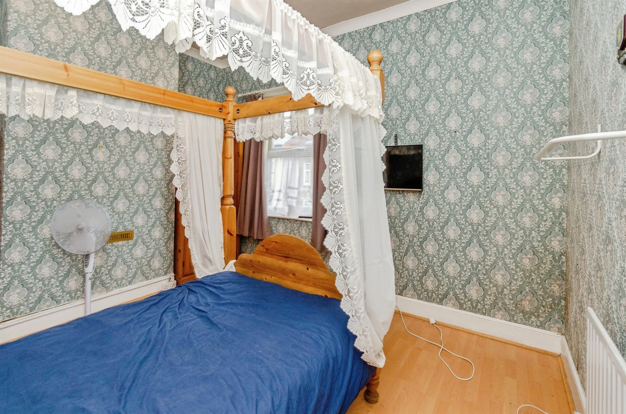 2 bed Terraced