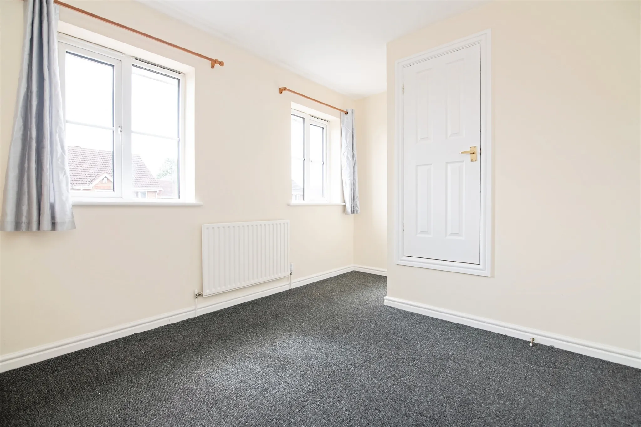 3 bed Semi-Detached