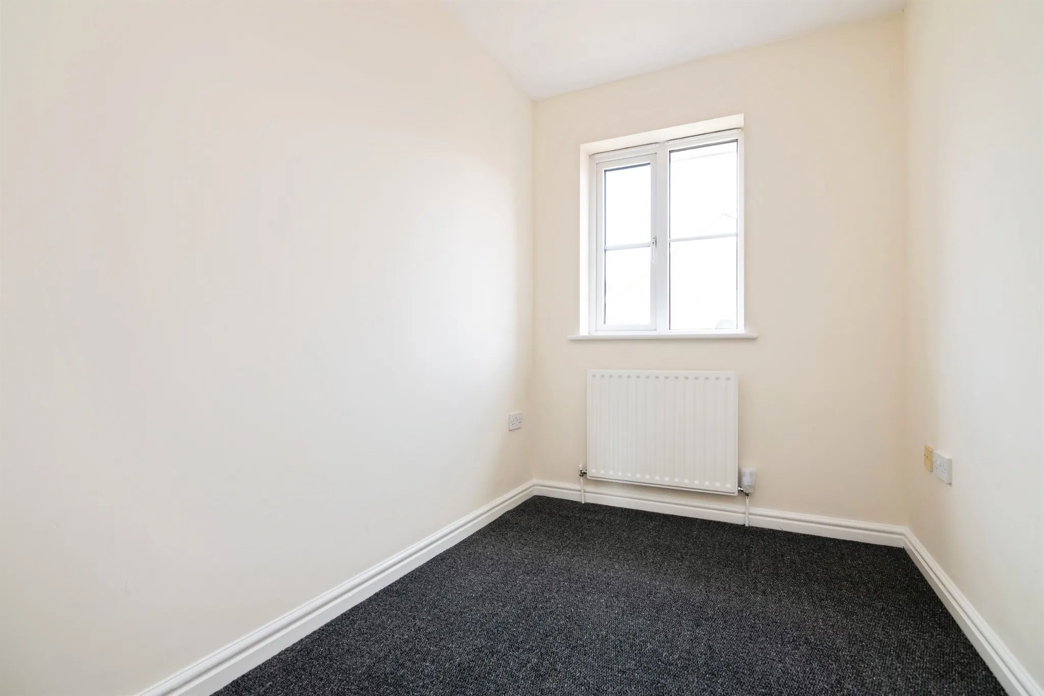 3 bed Semi-Detached