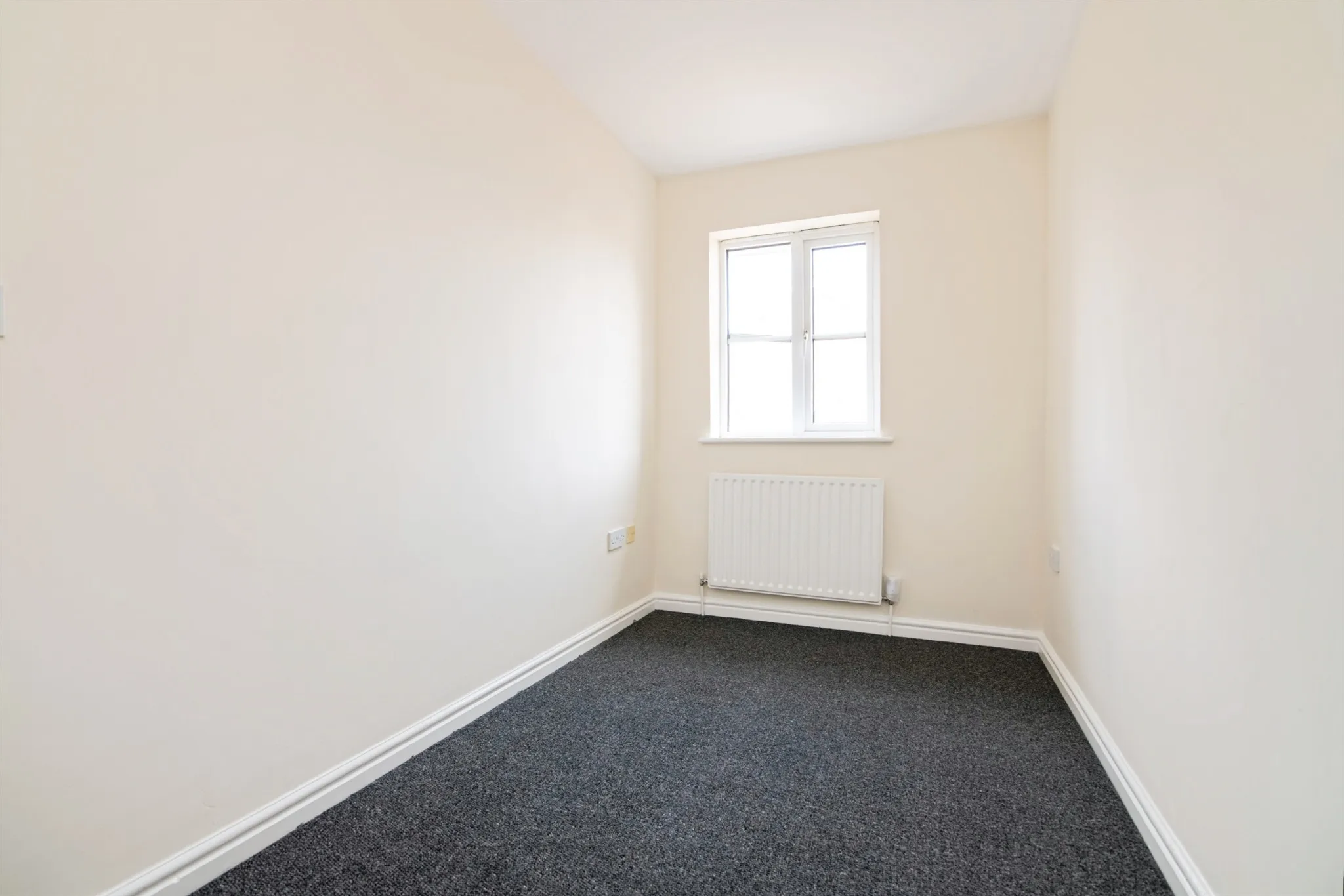 3 bed Semi-Detached