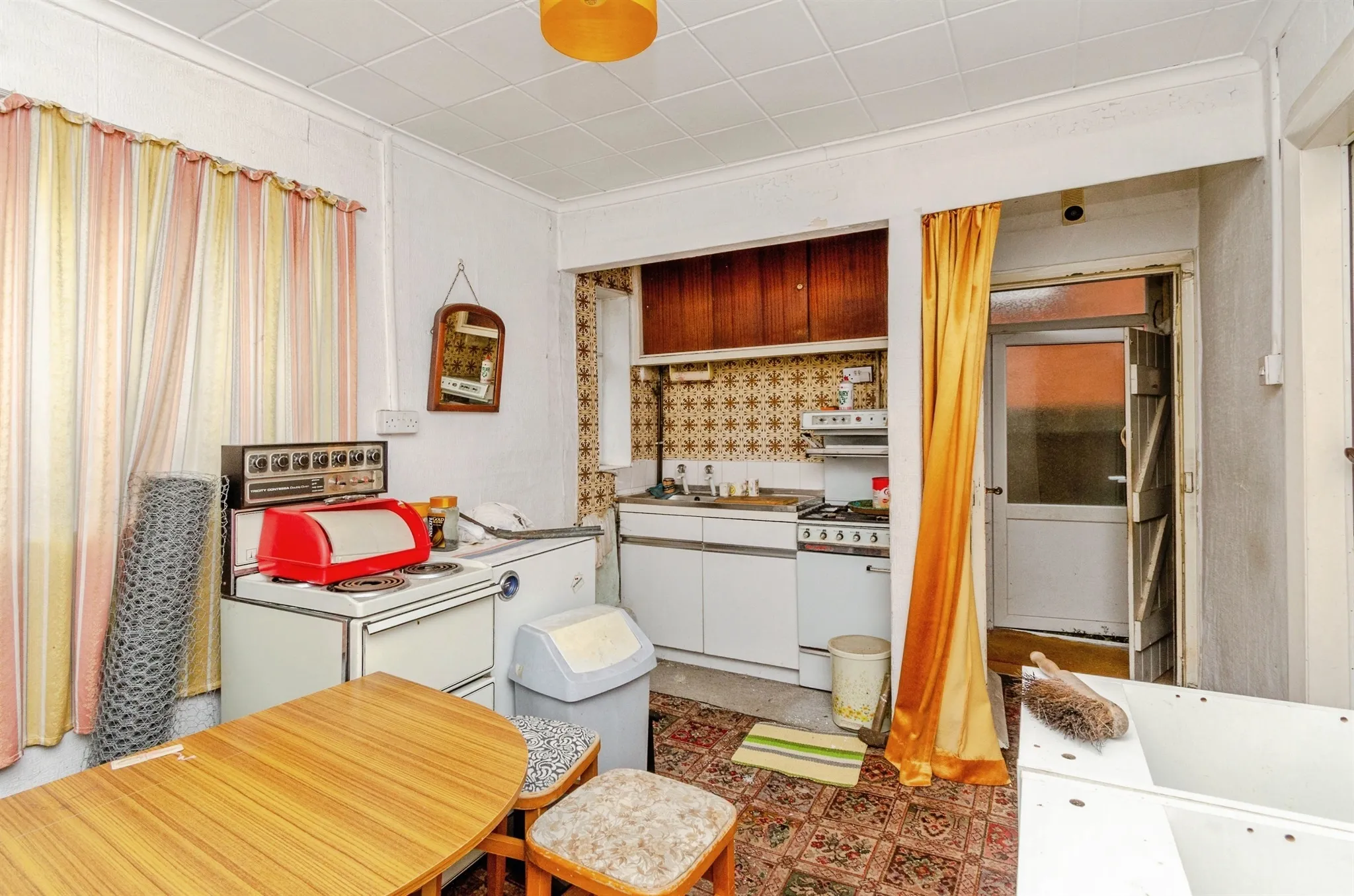 3 bed Semi-Detached