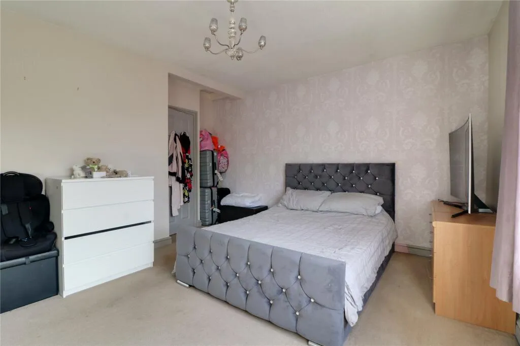3 bed Semi-Detached