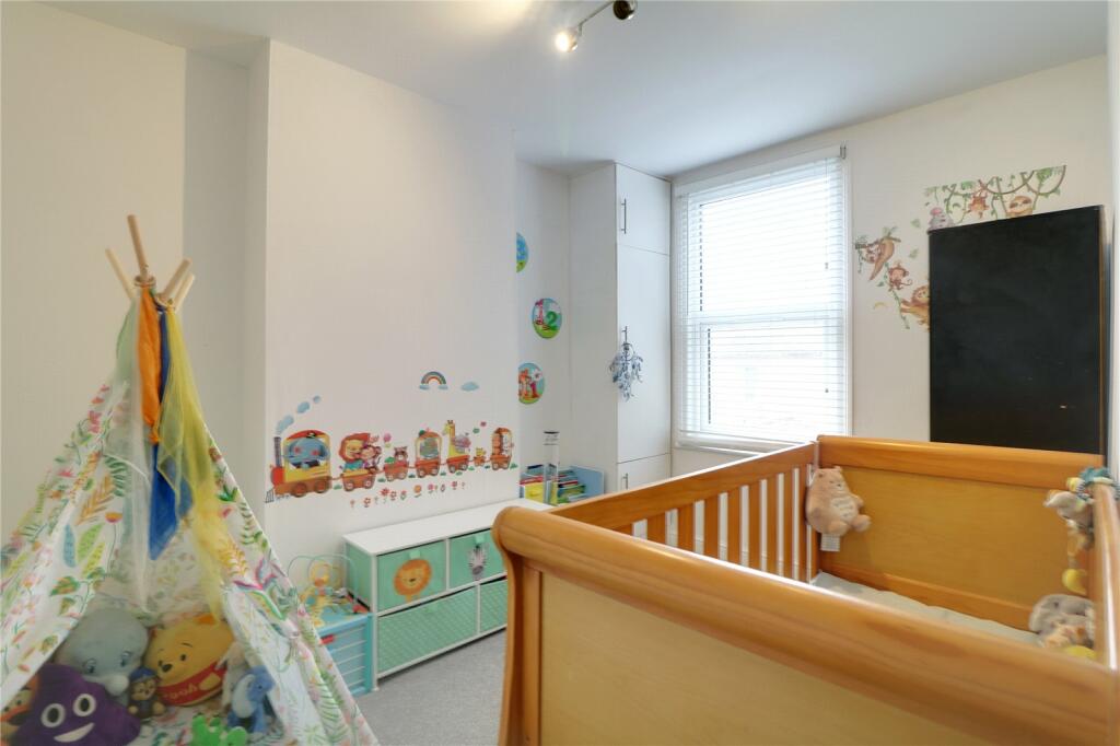 2 bed Terraced