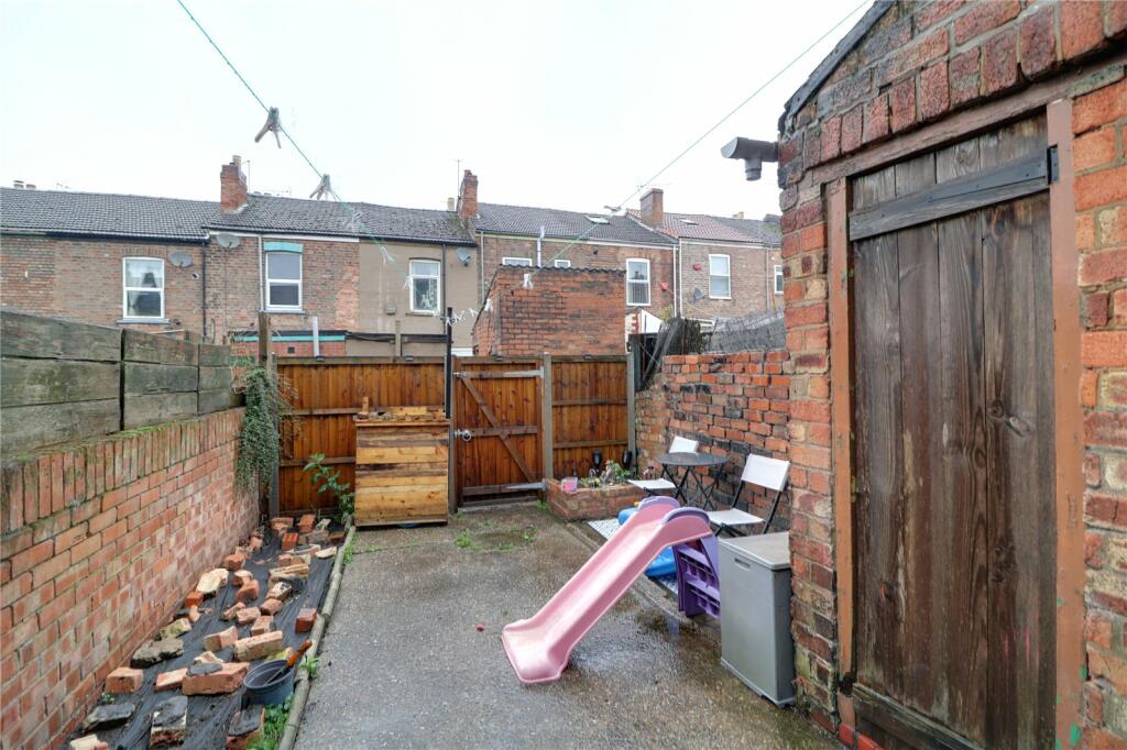 2 bed Terraced
