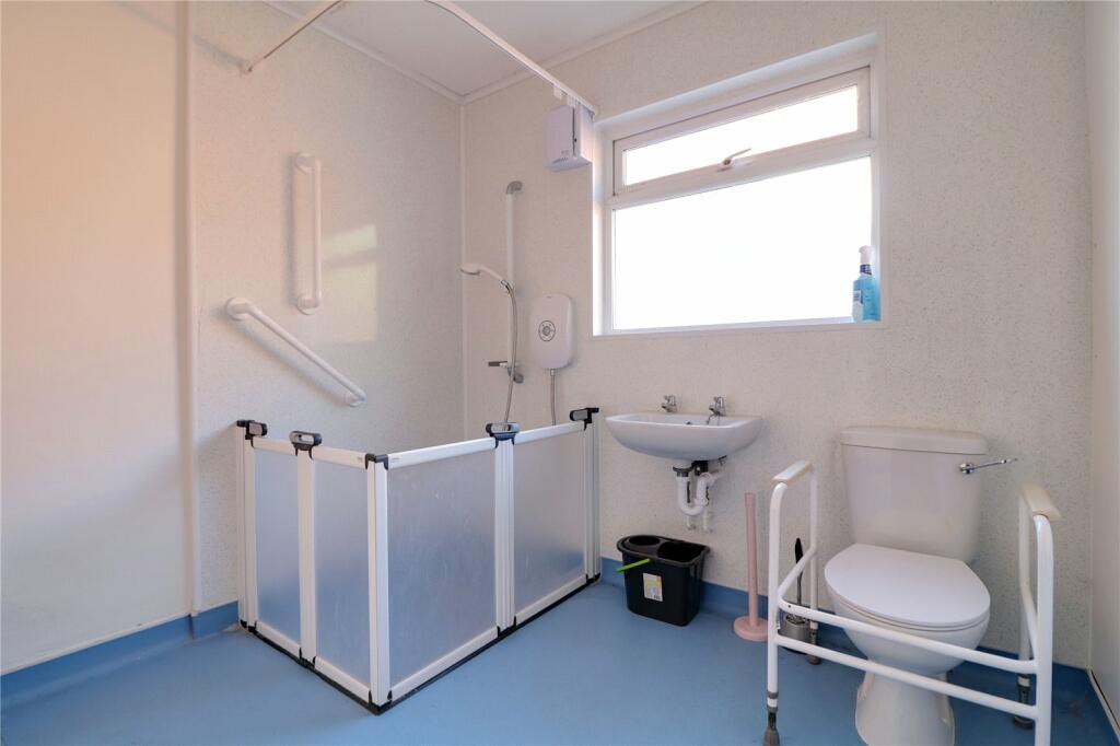 2 bed Semi-Detached