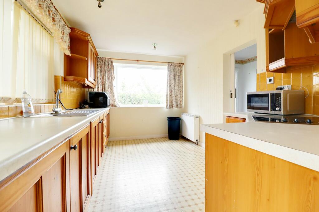 2 bed Detached Bungalow