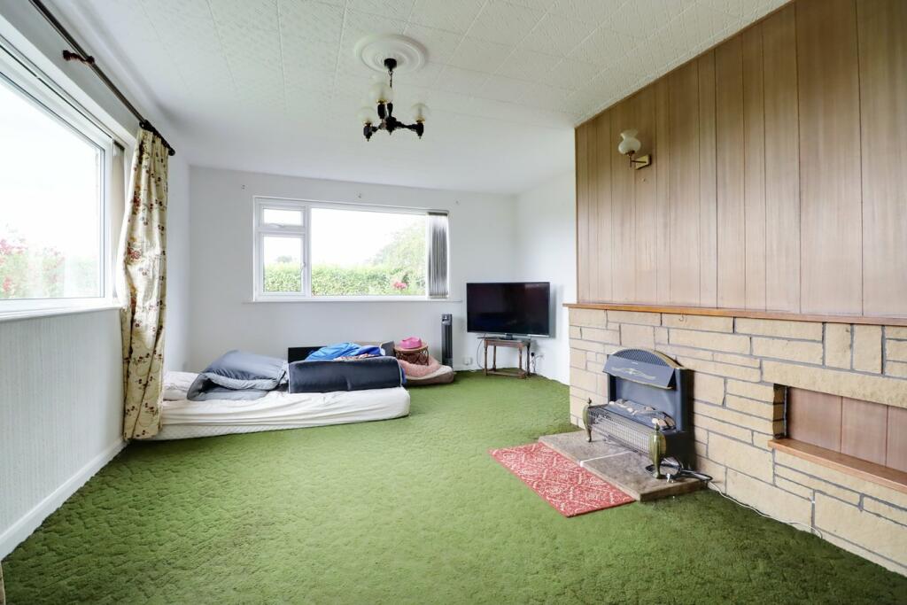 2 bed Detached Bungalow