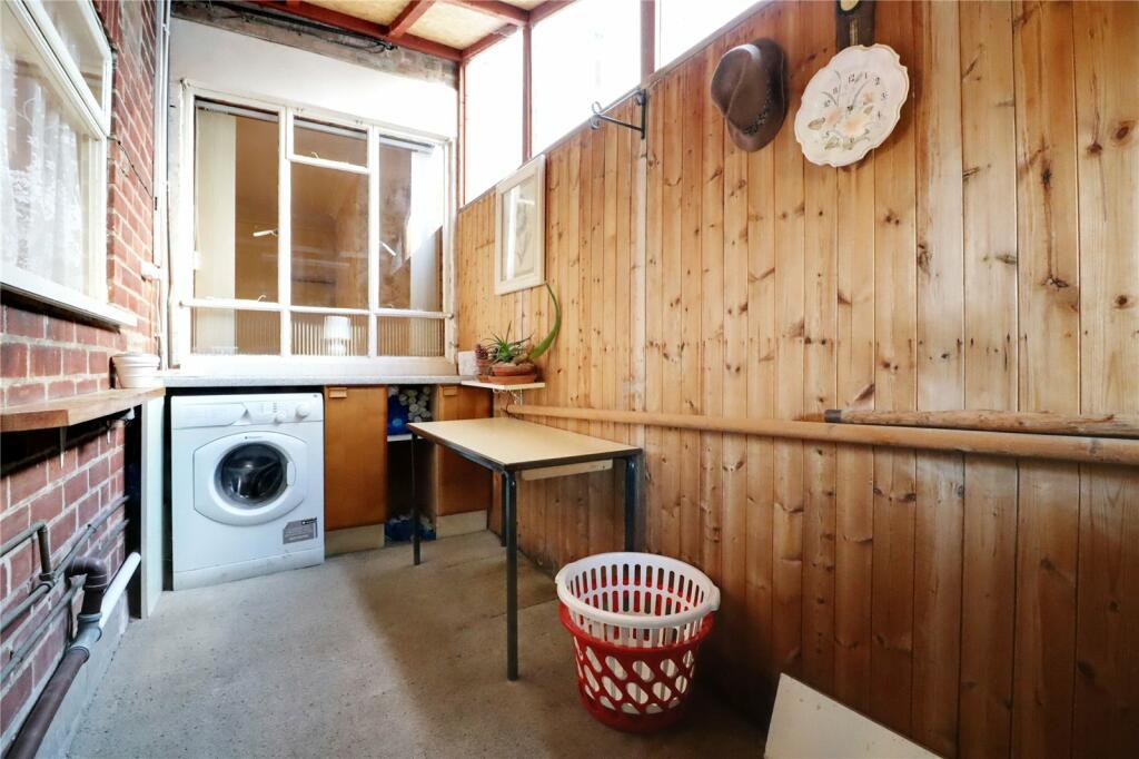 2 bed Terraced