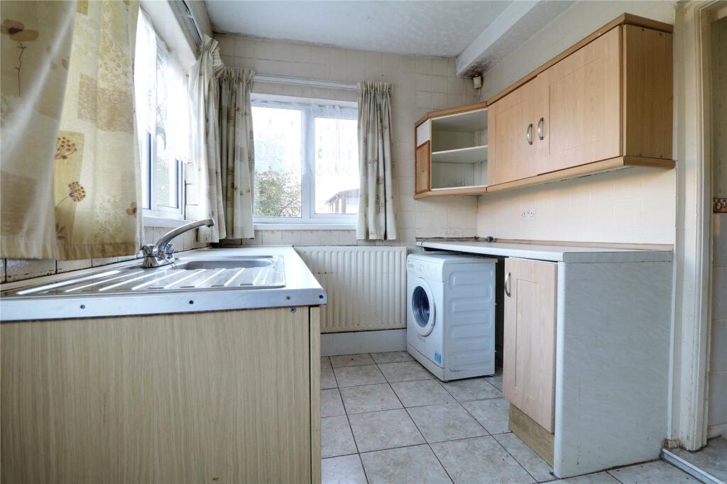 2 bed Semi-Detached
