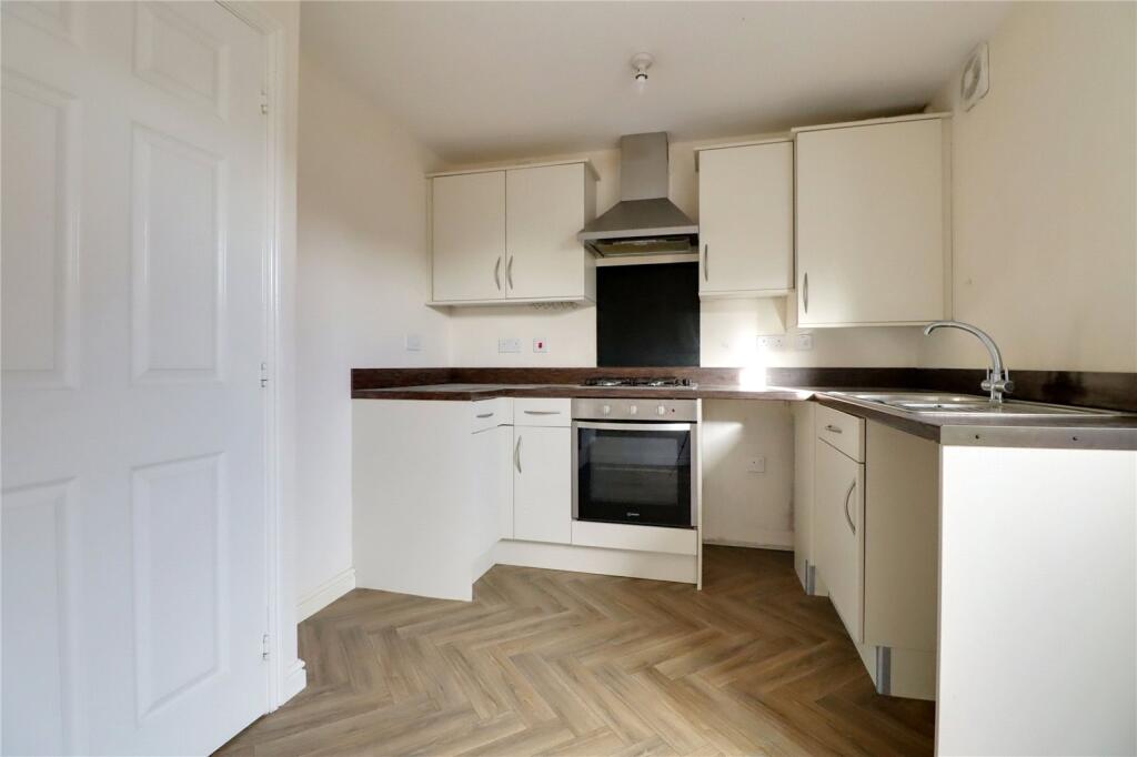3 bed End of Terrace