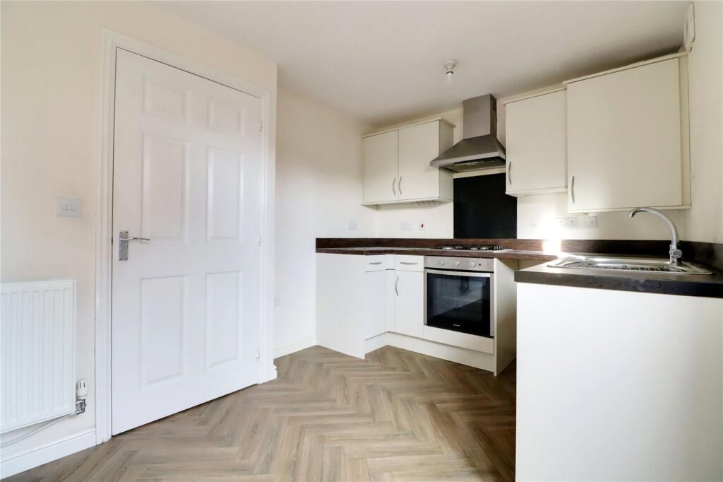 3 bed End of Terrace