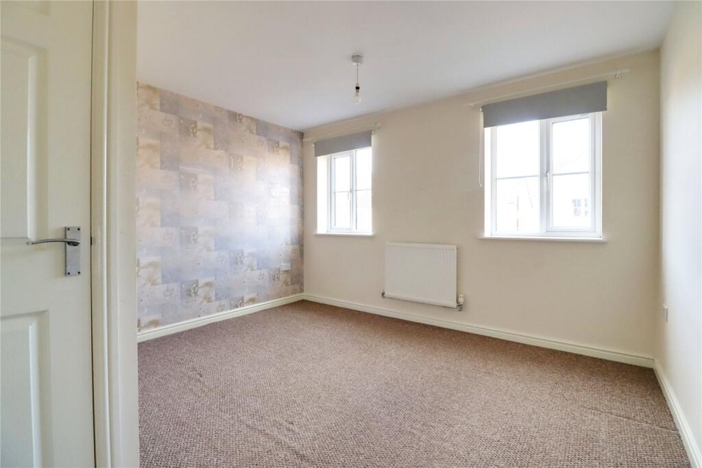 3 bed End of Terrace
