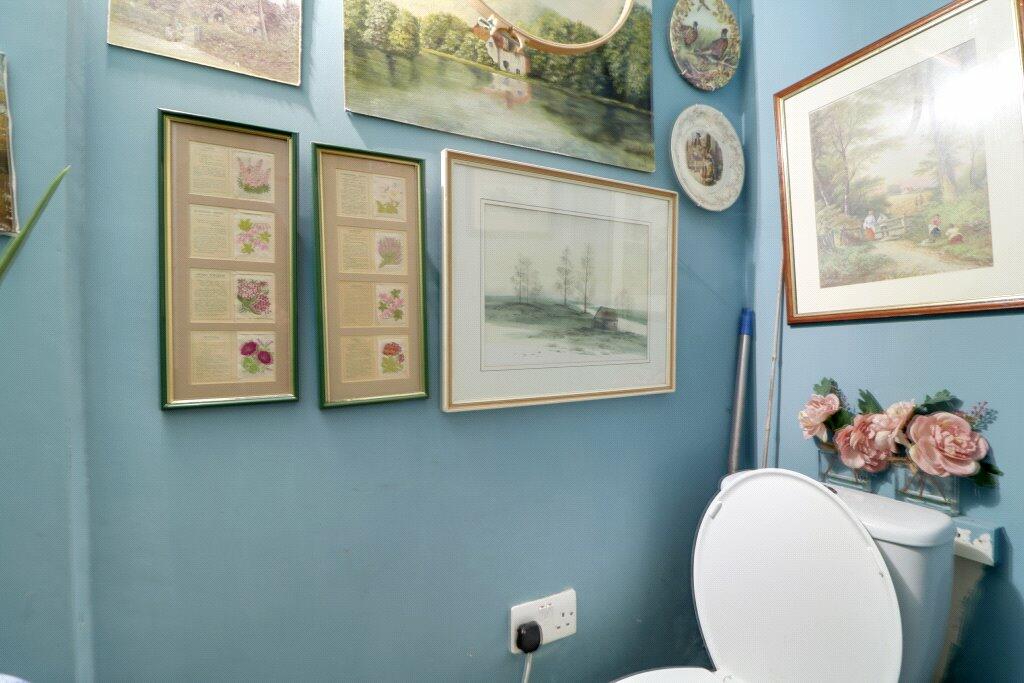 4 bed Terraced