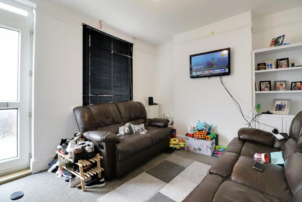 3 bed Terraced
