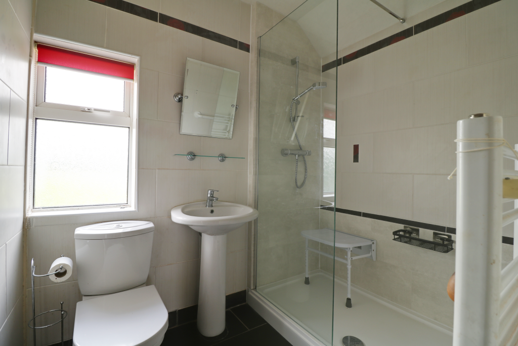 3 bed Semi-Detached
