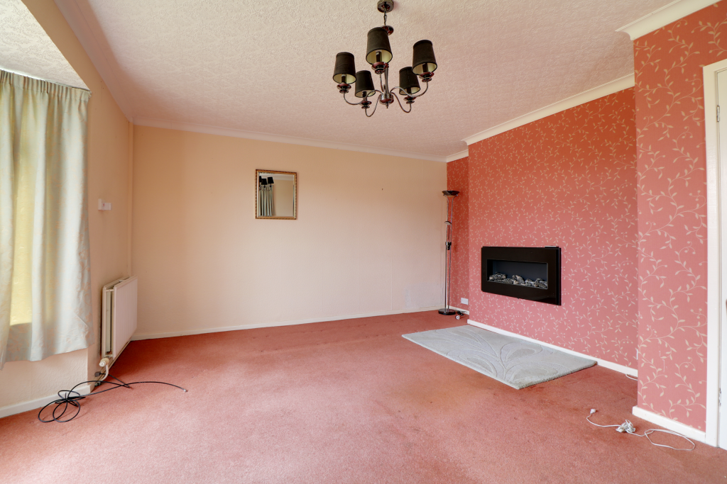 3 bed Semi-Detached
