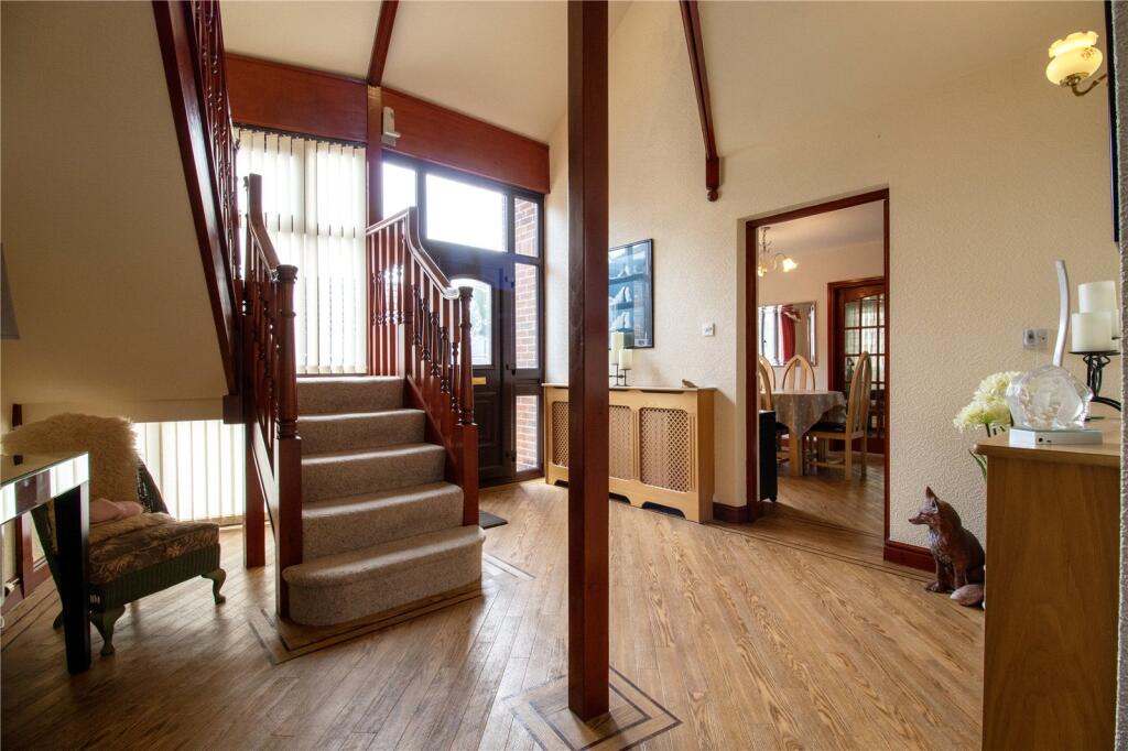 4 bed Detached Bungalow