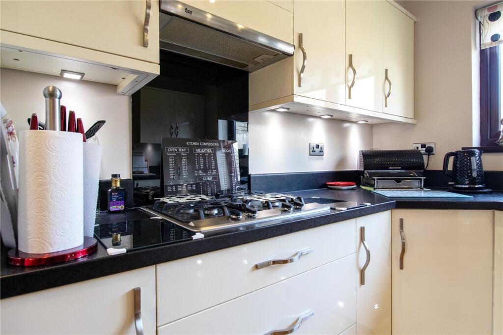 4 bed Detached Bungalow