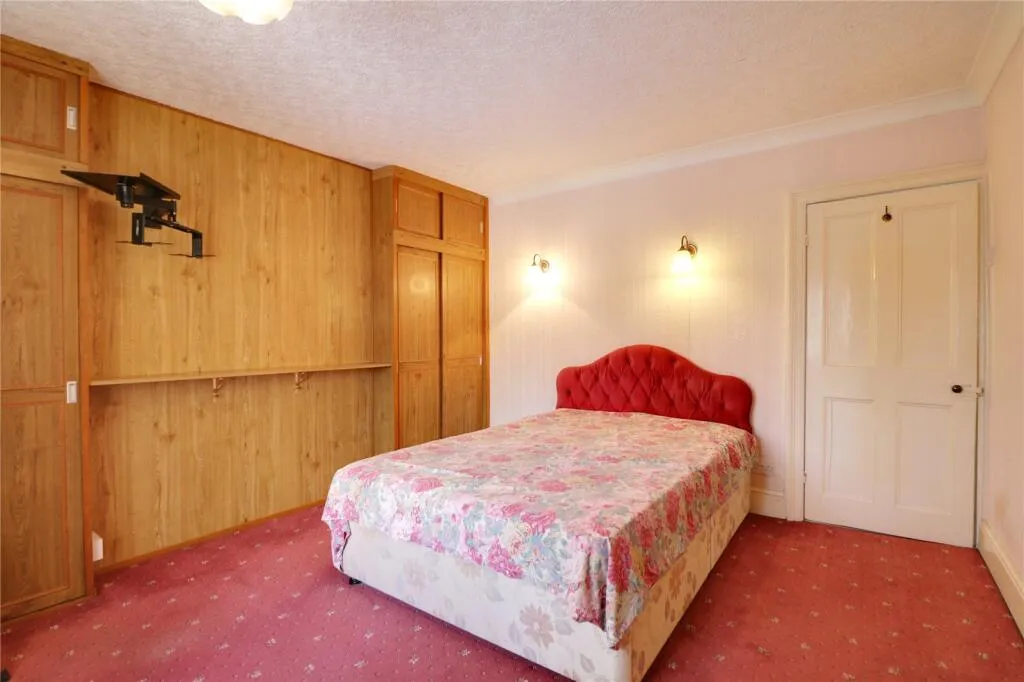 3 bed Terraced