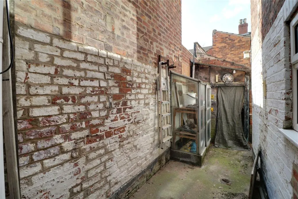 3 bed Terraced