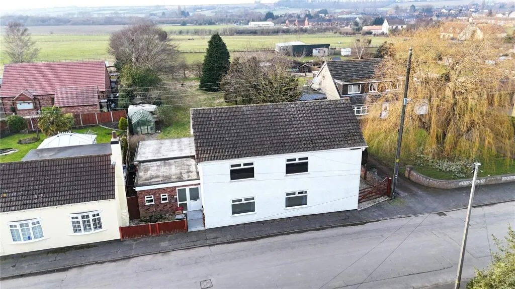 4 bed Detached