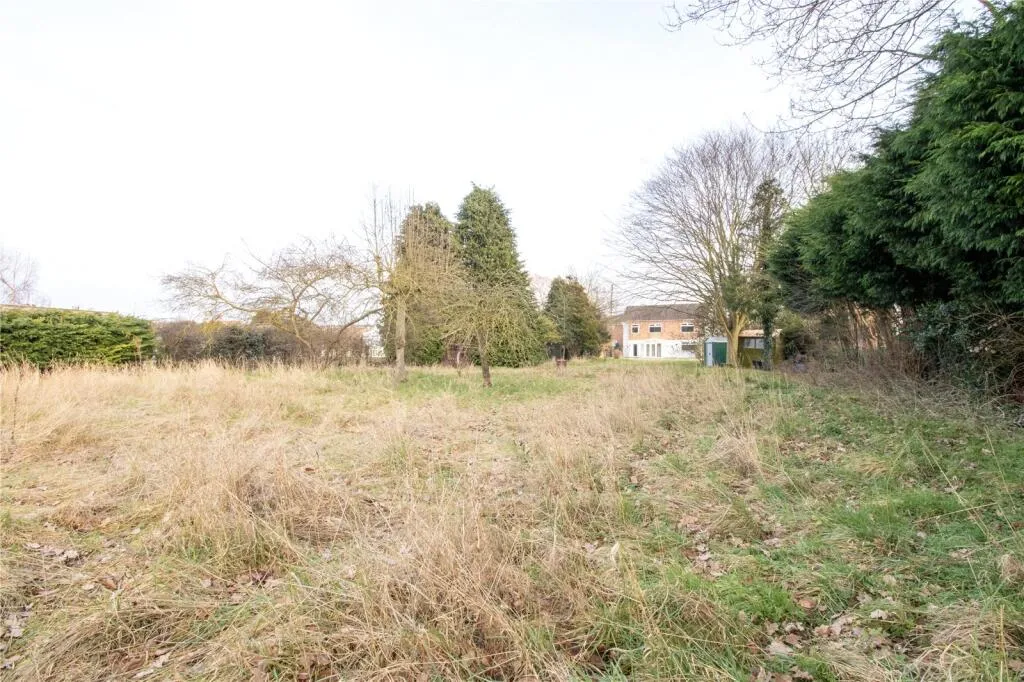 4 bed Detached