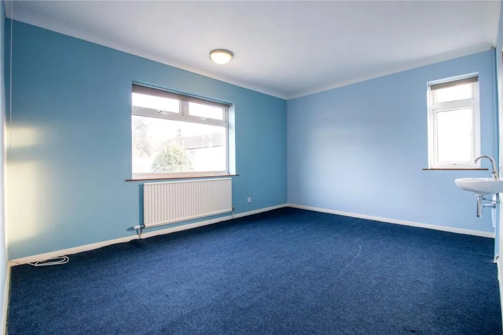 4 bed Detached