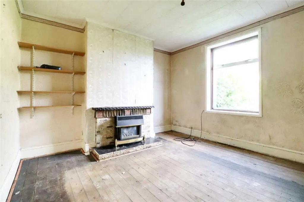 3 bed Semi-Detached