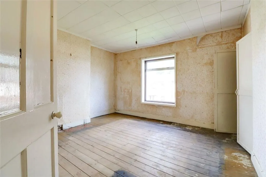 3 bed Semi-Detached