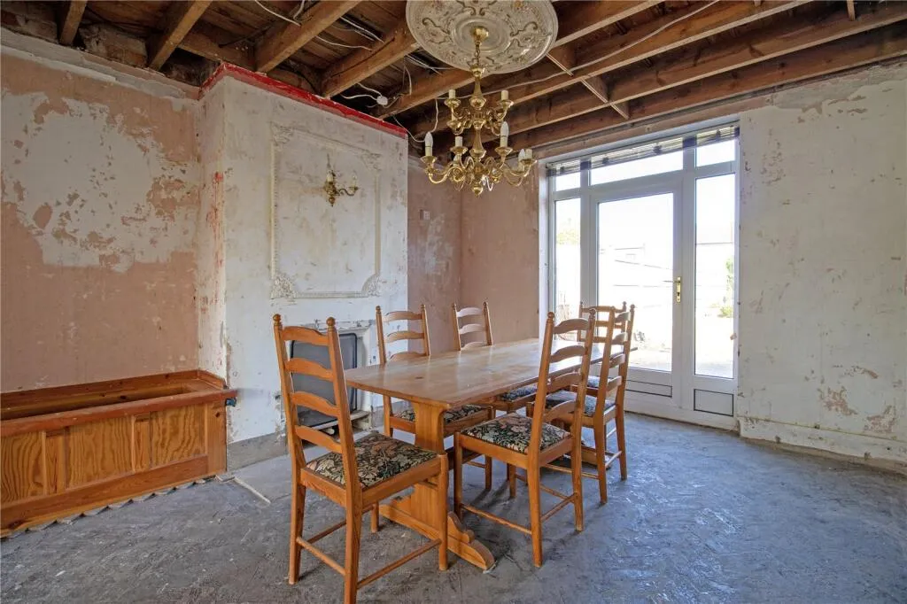 3 bed Semi-Detached