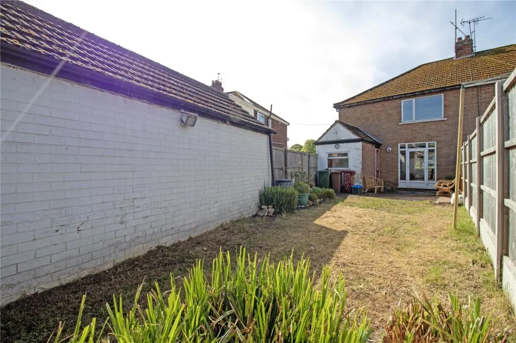 3 bed Semi-Detached