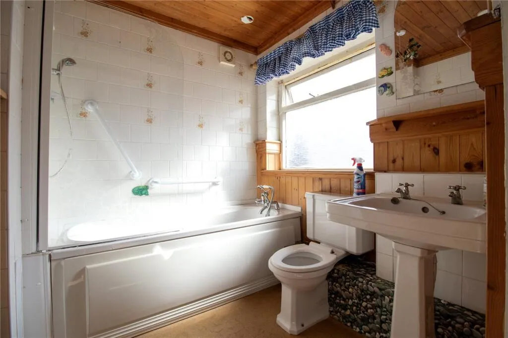 3 bed Semi-Detached