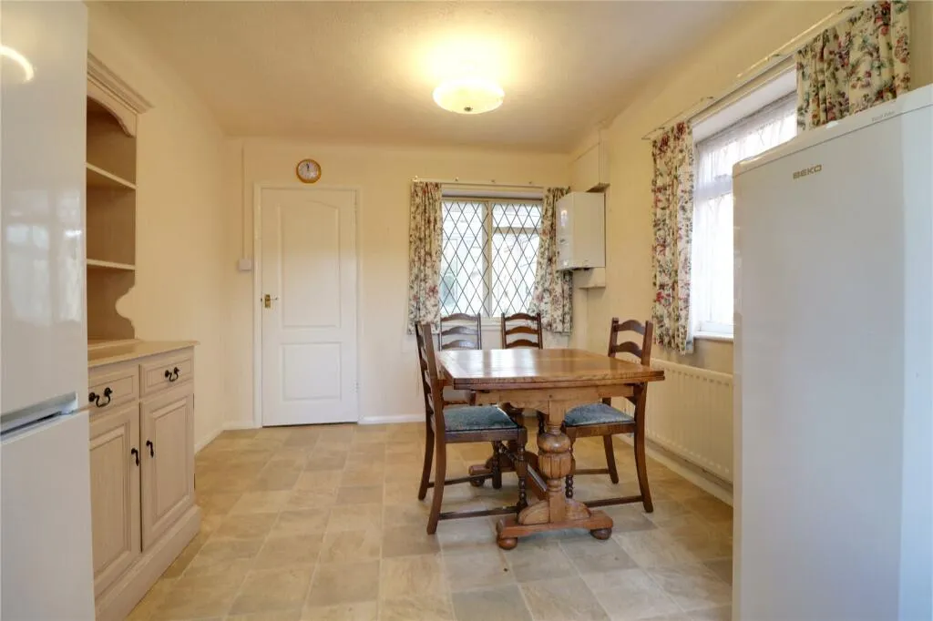 2 bed Detached Bungalow