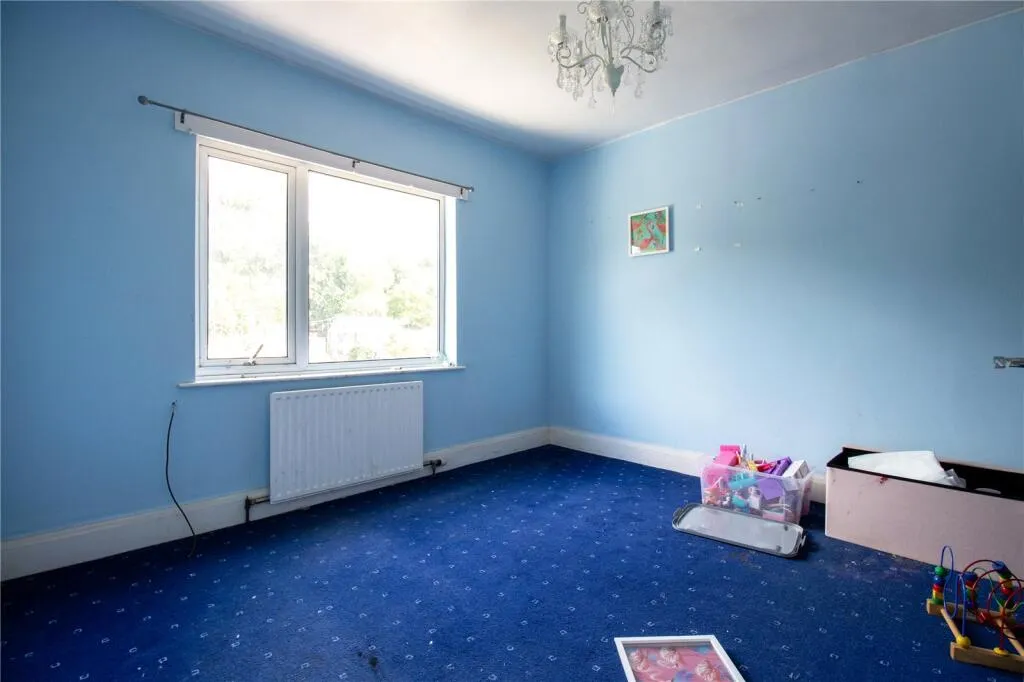 4 bed Semi-Detached