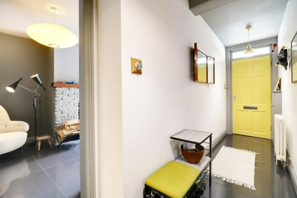 4 bed Link Detached House