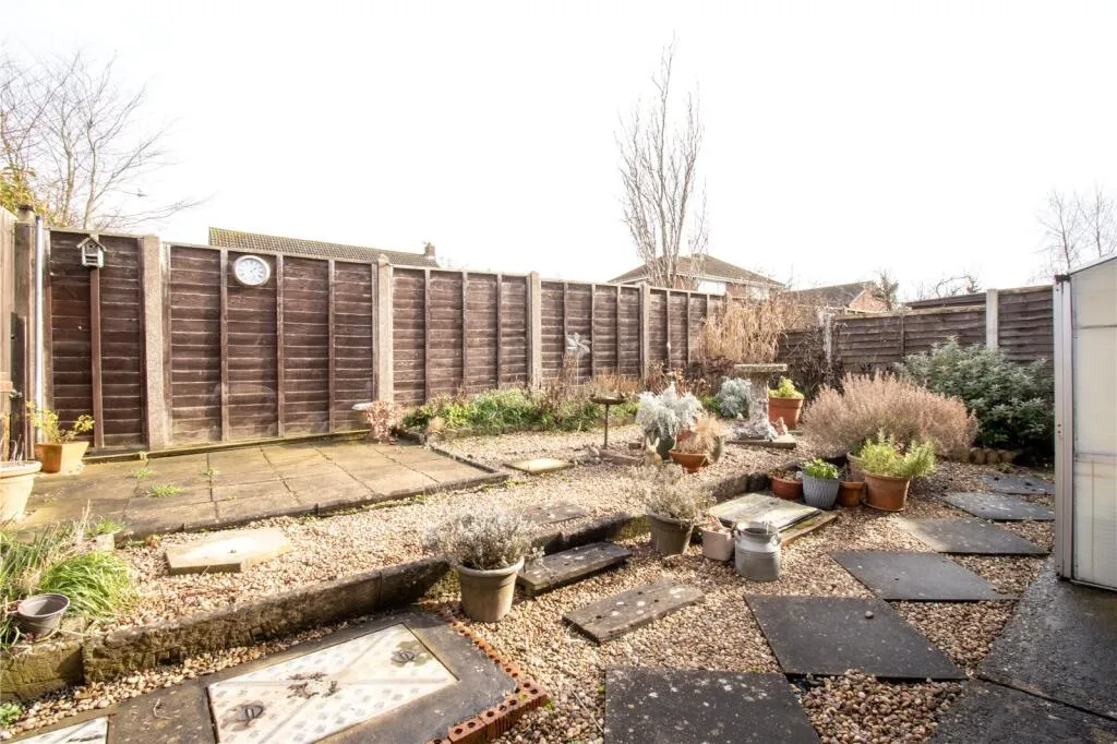 2 bed Detached Bungalow