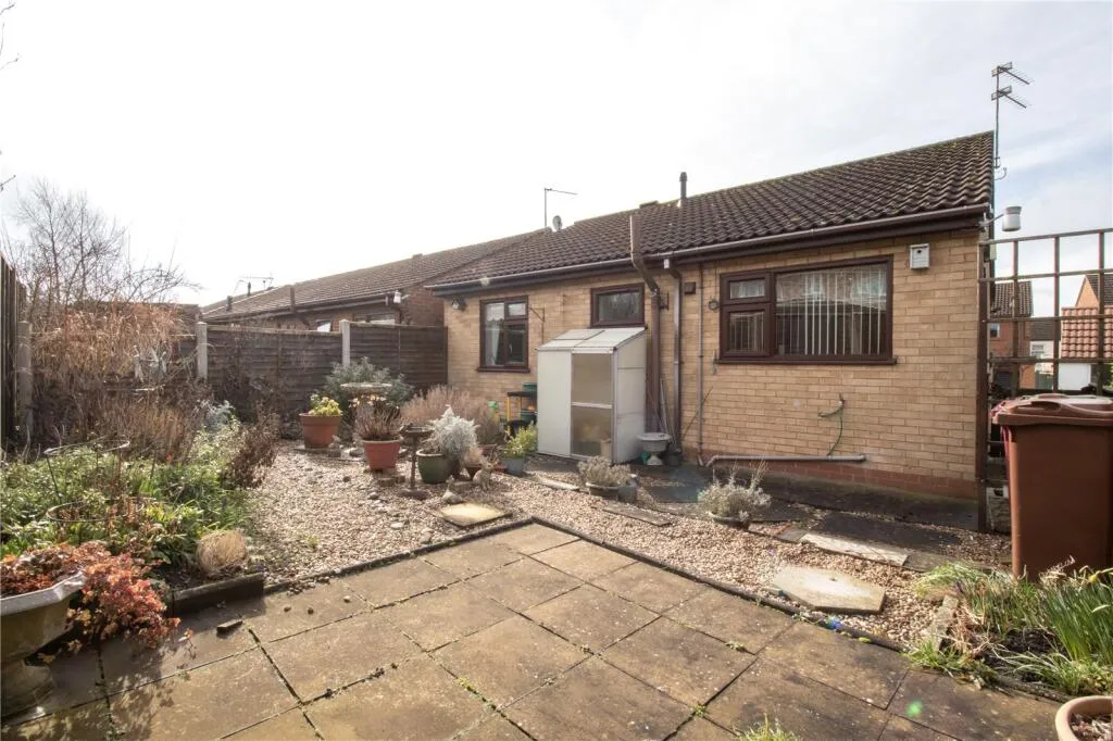 2 bed Detached Bungalow