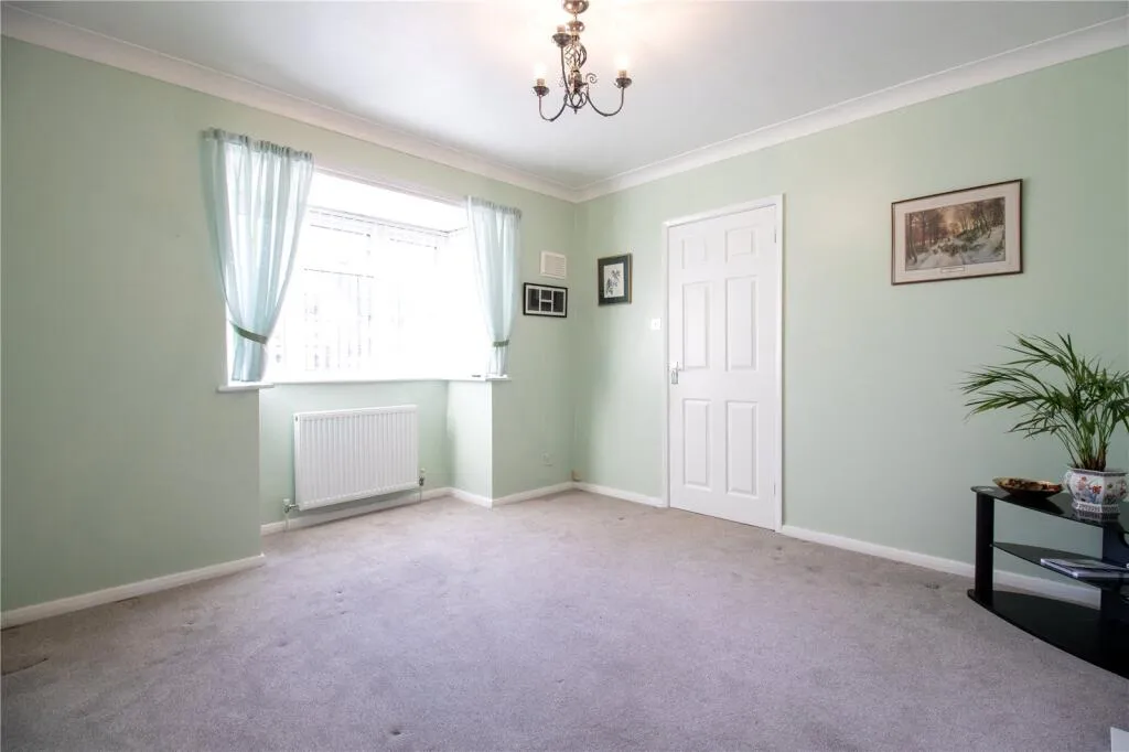 2 bed Detached Bungalow