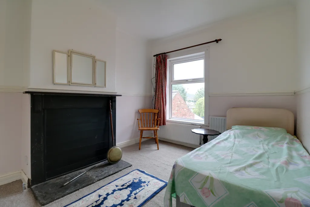 2 bed Semi-Detached