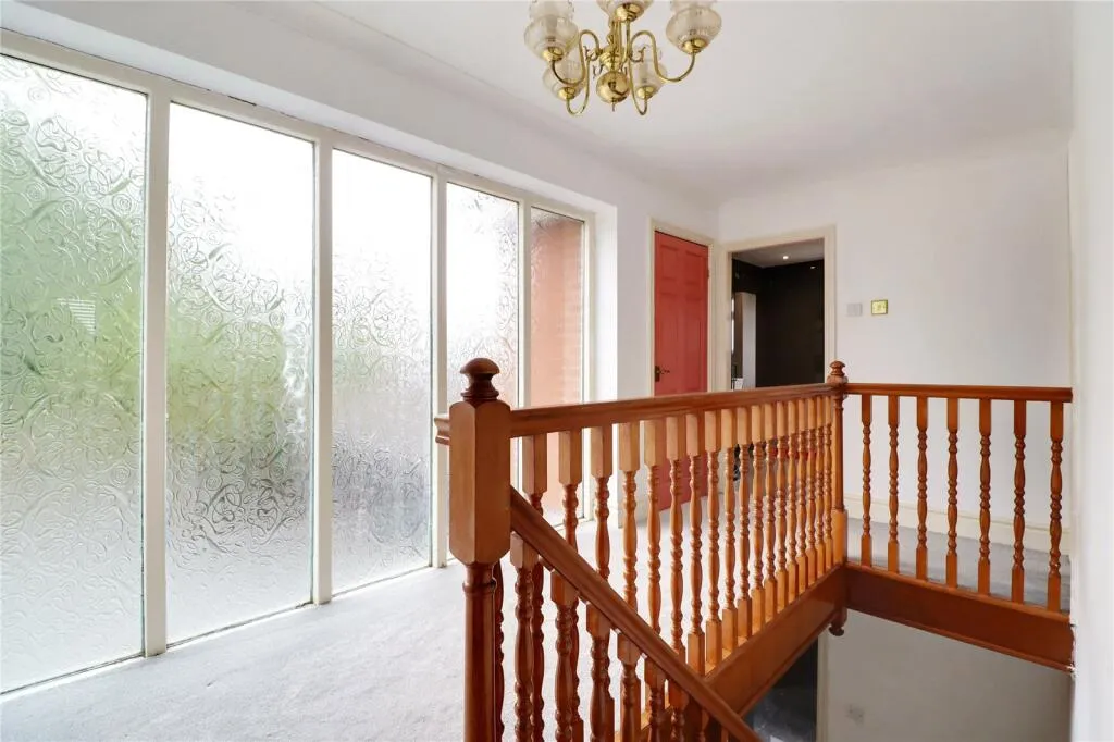 4 bed Detached