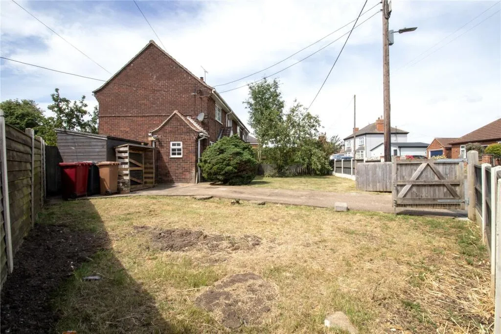 3 bed Semi-Detached