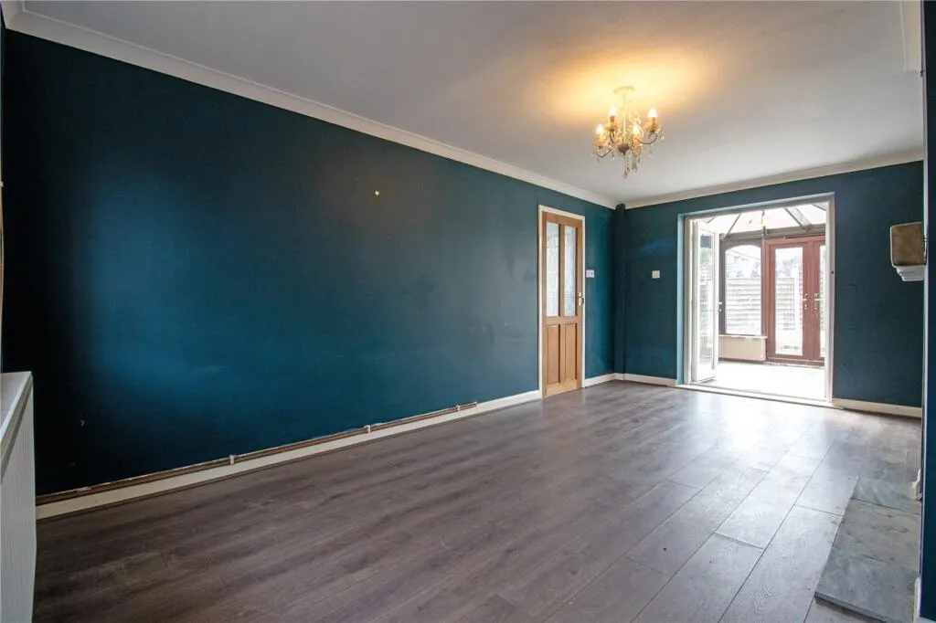 3 bed Semi-Detached
