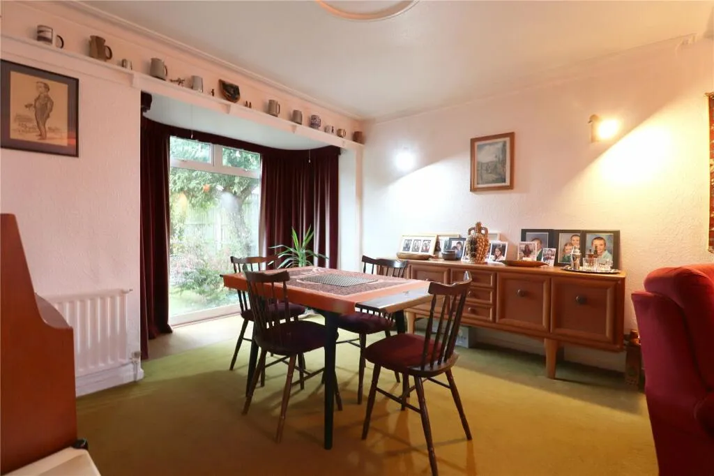 4 bed Detached