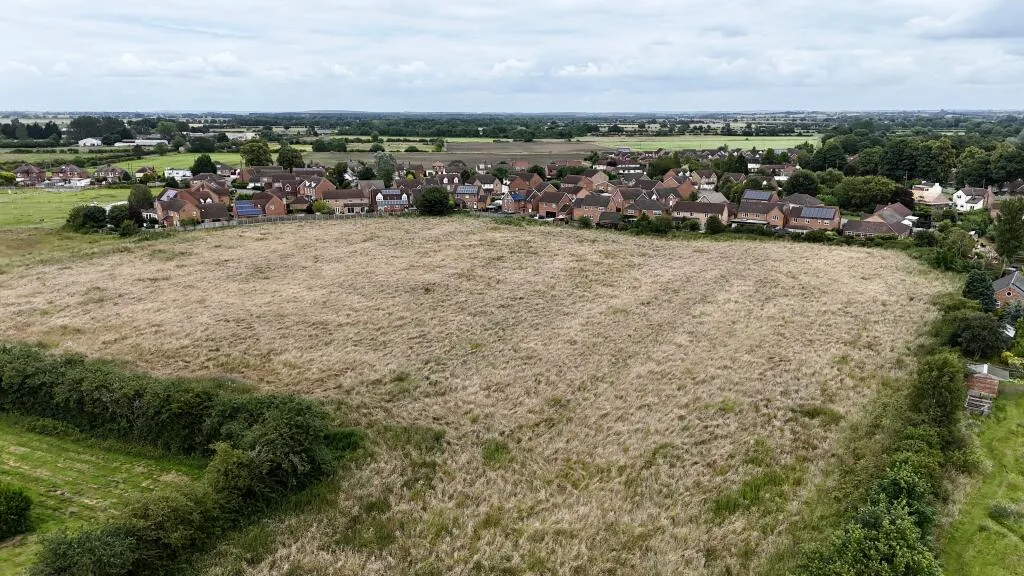 2 bed Detached Bungalow