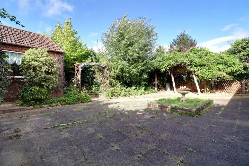 2 bed Detached Bungalow